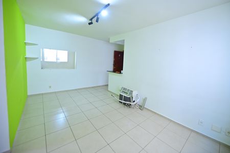 Apartamento para alugar com 45m², 2 quartos e 1 vaga Apartamento para alugar com 45m², 2 quartos e 1 vagaSala