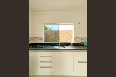Casa para alugar com 60m², 2 quartos e 2 vagasCozinha