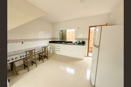 Casa para alugar com 60m², 2 quartos e 2 vagasSala/Cozinha
