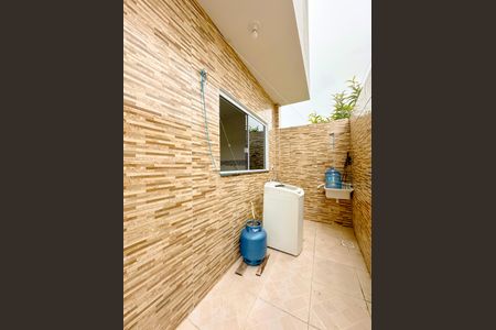 Casa para alugar com 60m², 2 quartos e 2 vagasLavanderia