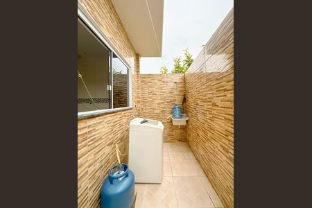 Casa para alugar com 60m², 2 quartos e 2 vagasLavanderia