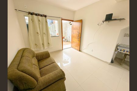 Casa para alugar com 60m², 2 quartos e 2 vagasSala de TV