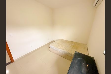 Casa para alugar com 60m², 2 quartos e 2 vagasQuarto 1