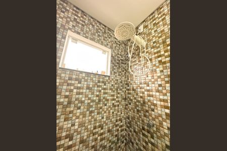 Casa para alugar com 60m², 2 quartos e 2 vagasBanheiro