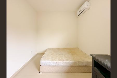 Casa para alugar com 60m², 2 quartos e 2 vagasQuarto 1