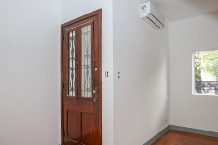 Casa à venda com 90m², 2 quartos e sem vagaSala