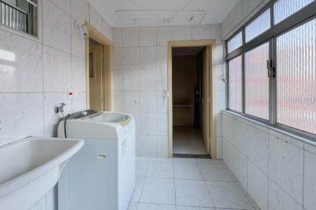 Apartamento para alugar com 70m², 3 quartos e 1 vagaÁrea de Serviço