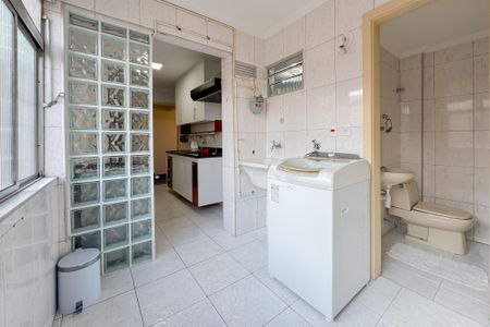 Apartamento para alugar com 70m², 3 quartos e 1 vagaÁrea de Serviço
