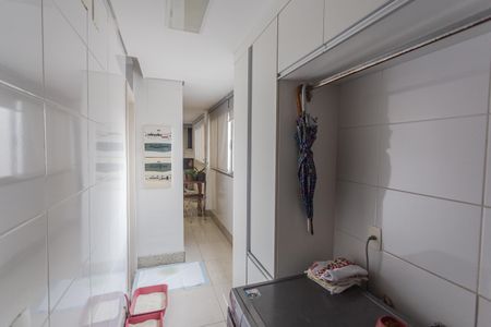 Apartamento à venda com 300m², 5 quartos e 5 vagasÁrea de Serviço