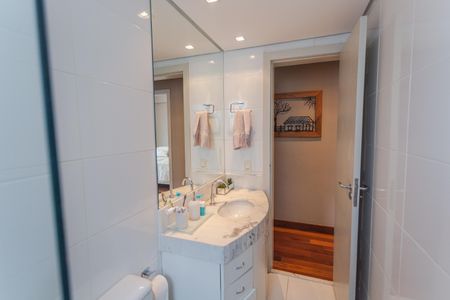 Apartamento à venda com 300m², 5 quartos e 5 vagasBanheiro Social