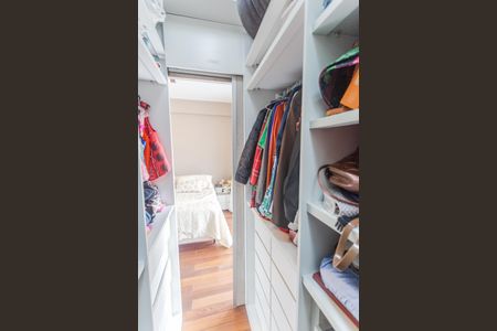 Apartamento à venda com 300m², 5 quartos e 5 vagasCloset da Suíte 1
