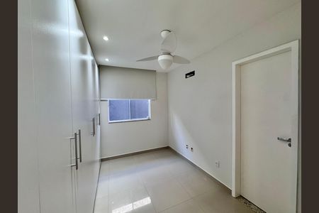 Casa de condomínio à venda com 200m², 3 quartos e 1 vagaSuíte 2 (Canadense)