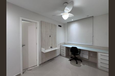Casa de condomínio à venda com 200m², 3 quartos e 1 vagaSuíte 3 (Canadense)