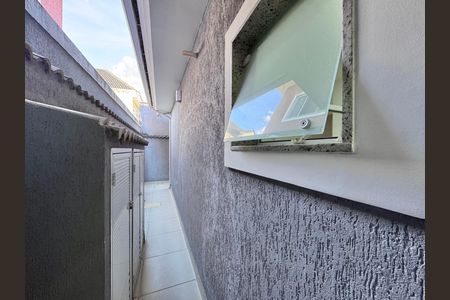 Casa de condomínio à venda com 200m², 3 quartos e 1 vagaÁrea comum