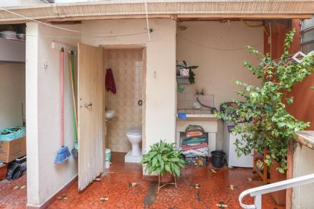 Casa à venda com 89m², 2 quartos e sem vagaQuintal e Área de Serviço