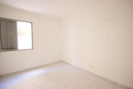 Apartamento para alugar com 77m², 3 quartos e sem vaga Apartamento para alugar com 77m², 3 quartos e sem vagaQuarto 3