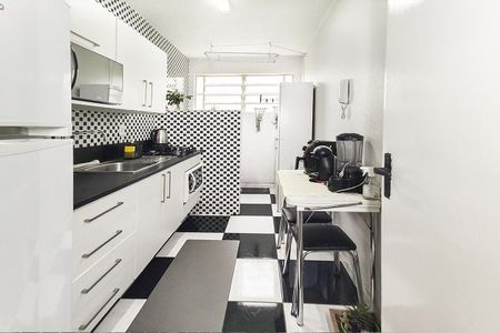 Apartamento à venda com 60m², 1 quarto e sem vagaCozinha e Área de Serviço