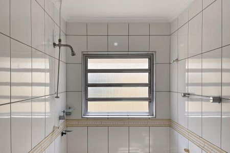 Casa à venda com 90m², 3 quartos e 2 vagas Casa à venda com 90m², 3 quartos e 2 vagasBanheiro Social