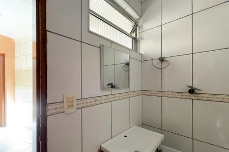 Casa à venda com 90m², 3 quartos e 2 vagas Casa à venda com 90m², 3 quartos e 2 vagasBanheiro de serviço