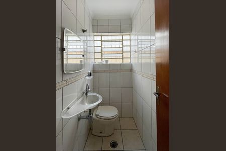 Casa à venda com 90m², 3 quartos e 2 vagas Casa à venda com 90m², 3 quartos e 2 vagasLavabo