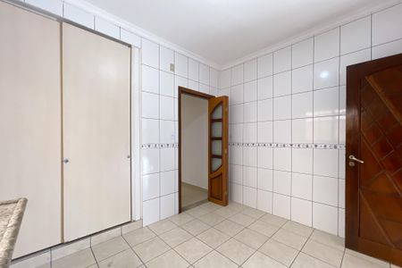 Casa à venda com 90m², 3 quartos e 2 vagas Casa à venda com 90m², 3 quartos e 2 vagasCozinha