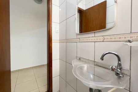 Casa à venda com 90m², 3 quartos e 2 vagas Casa à venda com 90m², 3 quartos e 2 vagasLavabo