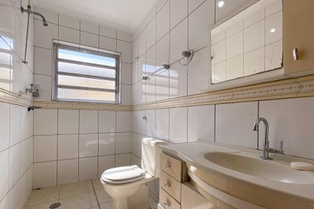 Casa à venda com 90m², 3 quartos e 2 vagas Casa à venda com 90m², 3 quartos e 2 vagasBanheiro Social