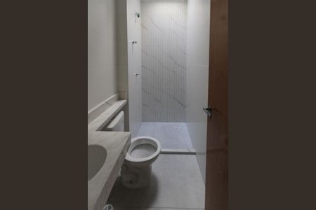 Casa à venda com 90m², 3 quartos e 2 vagas Casa à venda com 90m², 3 quartos e 2 vagasBanheiro Social