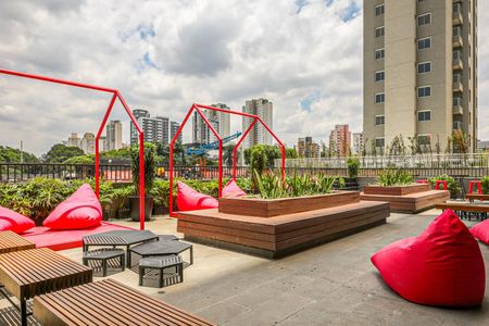 Studio para alugar com 24m², 1 quarto e sem vaga Studio para alugar com 24m², 1 quarto e sem vagaTerraço