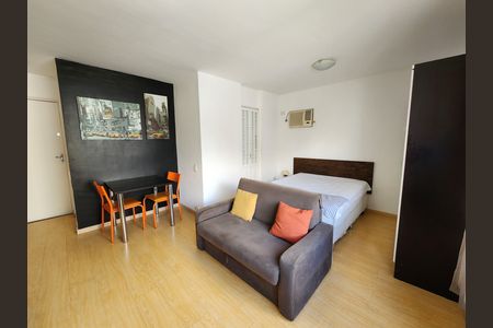 Apartamento para alugar com 37m², 1 quarto e 1 vagaSala/Quarto