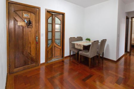 Apartamento para alugar com 70m², 3 quartos e 1 vaga Apartamento para alugar com 70m², 3 quartos e 1 vagaSala