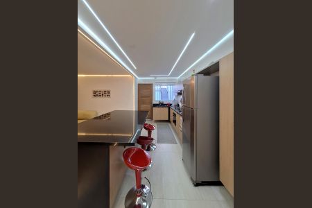 Casa à venda com 200m², 4 quartos e 4 vagasCozinha