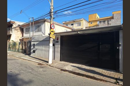 Casa à venda com 200m², 4 quartos e 4 vagasFachada
