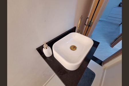 Casa à venda com 200m², 4 quartos e 4 vagasLavabo