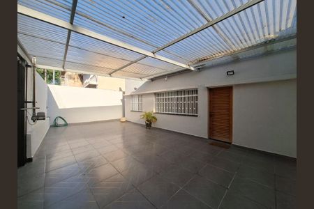 Casa à venda com 200m², 4 quartos e 4 vagasEntrada