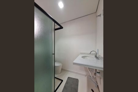 Casa à venda com 200m², 4 quartos e 4 vagasBanheiro Quarto 1