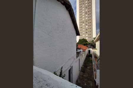 Casa à venda com 200m², 2 quartos e sem vaga Casa à venda com 200m², 2 quartos e sem vagaQuintal