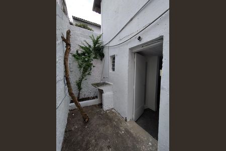 Casa à venda com 200m², 2 quartos e sem vaga Casa à venda com 200m², 2 quartos e sem vagaQuarto de Serviço