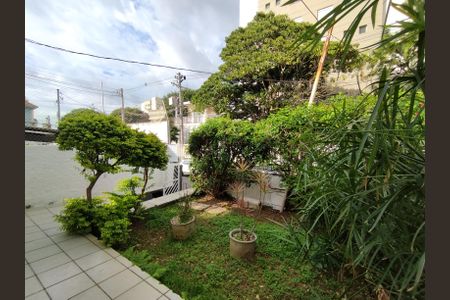 Casa à venda com 200m², 2 quartos e sem vaga Casa à venda com 200m², 2 quartos e sem vagaJardim da Frente