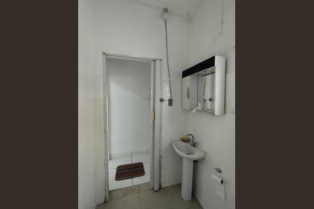 Casa à venda com 200m², 2 quartos e sem vaga Casa à venda com 200m², 2 quartos e sem vagaBanheiro