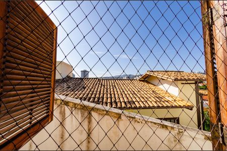 Casa para alugar com 352m², 6 quartos e 4 vagas Casa para alugar com 352m², 6 quartos e 4 vagasVista