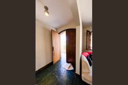 Casa para alugar com 352m², 6 quartos e 4 vagas Casa para alugar com 352m², 6 quartos e 4 vagasSala