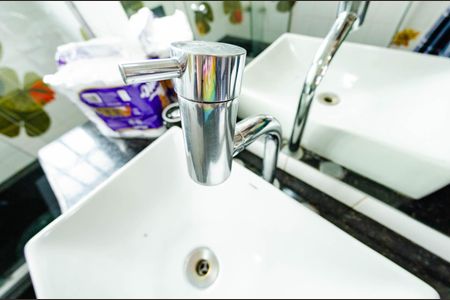 Casa para alugar com 352m², 6 quartos e 4 vagas Casa para alugar com 352m², 6 quartos e 4 vagasBanheiro 1