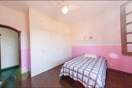 Casa para alugar com 352m², 6 quartos e 4 vagas Casa para alugar com 352m², 6 quartos e 4 vagasQuarto 3