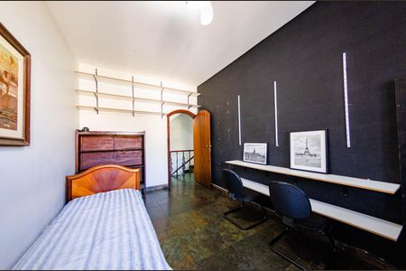 Casa para alugar com 352m², 6 quartos e 4 vagas Casa para alugar com 352m², 6 quartos e 4 vagasQuarto 2