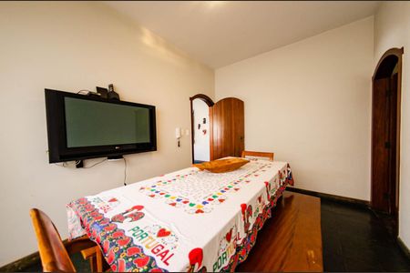 Casa para alugar com 352m², 6 quartos e 4 vagas Casa para alugar com 352m², 6 quartos e 4 vagasSala 2