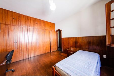 Casa para alugar com 352m², 6 quartos e 4 vagas Casa para alugar com 352m², 6 quartos e 4 vagasQuarto 4