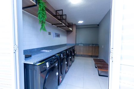 Apartamento para alugar com 51m², 2 quartos e sem vaga Apartamento para alugar com 51m², 2 quartos e sem vagaLavanderia