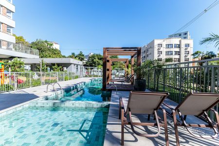 Studio para alugar com 29m², 1 quarto e 1 vaga Studio para alugar com 29m², 1 quarto e 1 vagaÁrea comum - Piscina