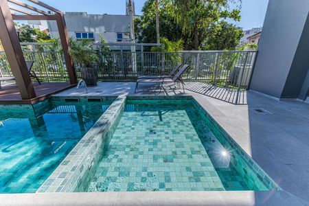 Studio para alugar com 29m², 1 quarto e 1 vaga Studio para alugar com 29m², 1 quarto e 1 vagaÁrea comum - Piscina